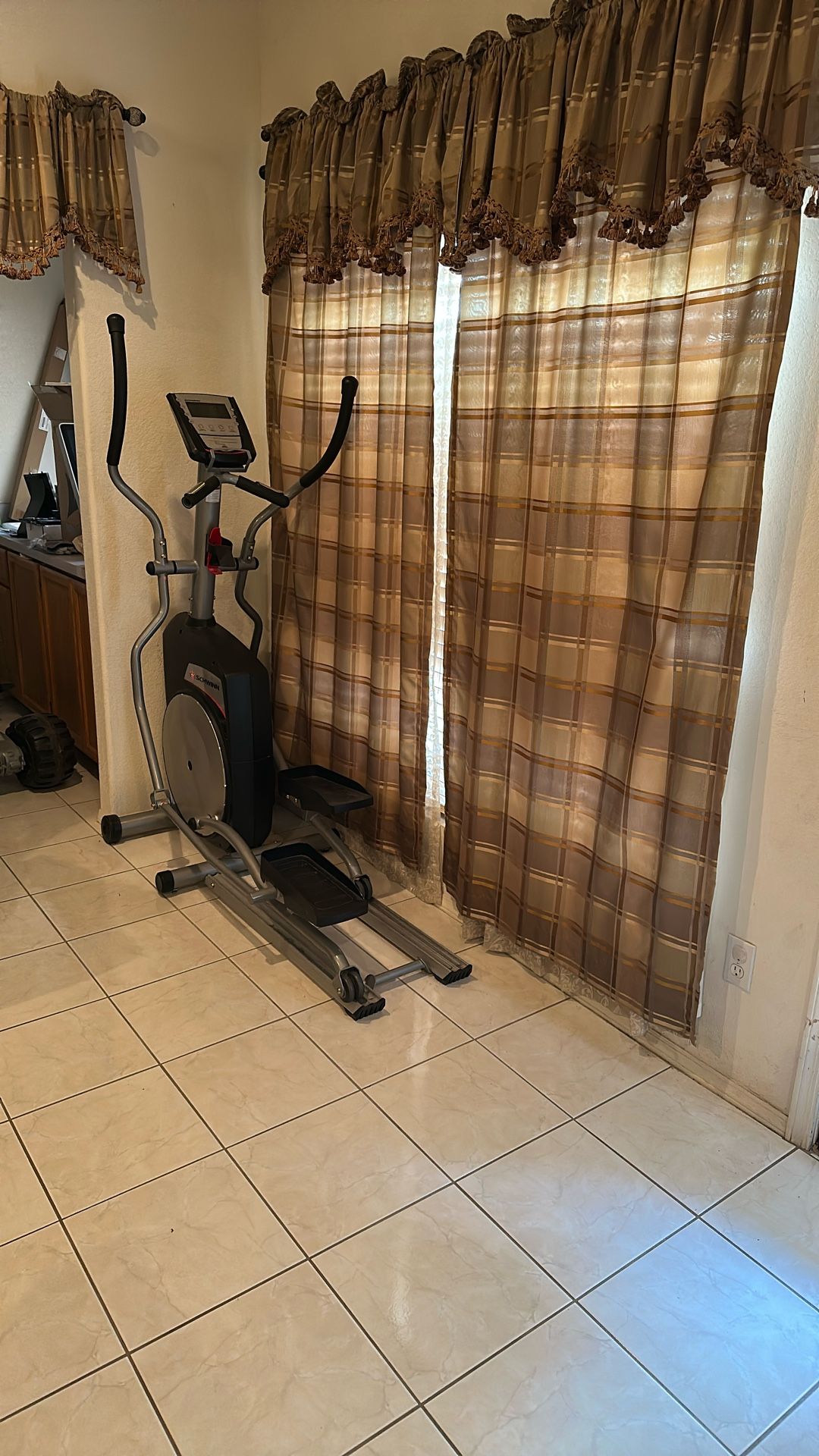 Schwinn 430 Elliptical Trainer — Used