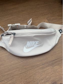 Nike belt bag