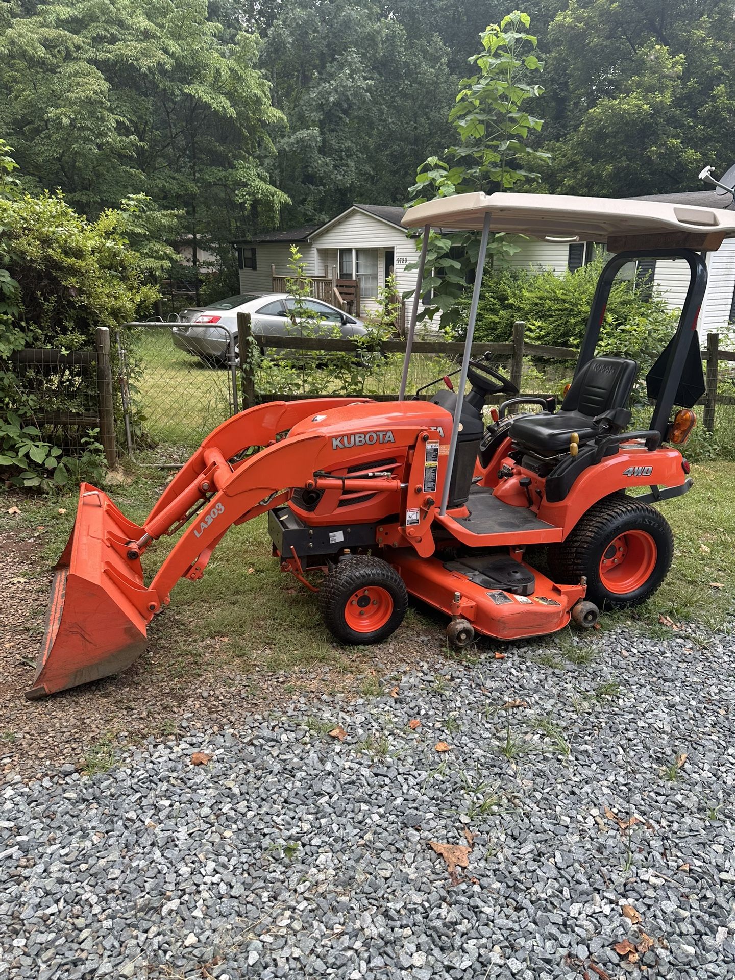 Kubota 4x4 Tractor/ Mower