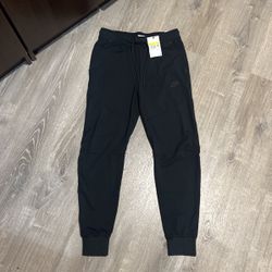 Nike Tech Fleece Lightweight Black Size S NEW