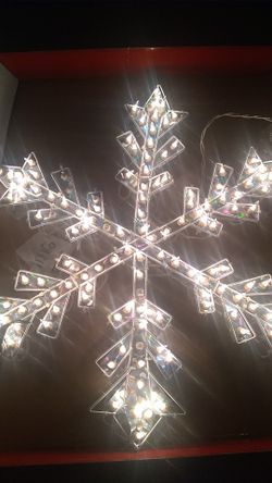 150 CT HOLOGRAPHIC SNOWFLAKE