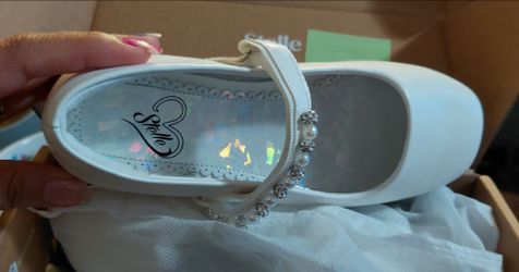 White kids shoes