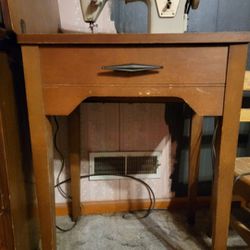 Antique Singer Sewing Machine With Table 1970s