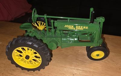 John Deere General Purpose Die-Cast Tractor Toy