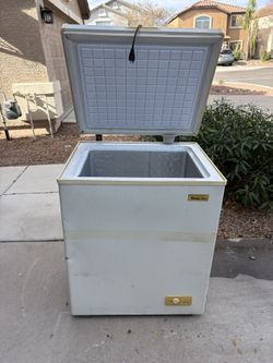 Magic Chef Deep Freezer