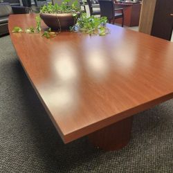 🚨 please read FULL description before Msging Me 🚨 Board Room Table