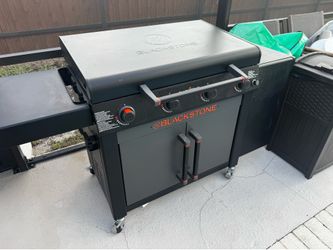 Blackstone 36” 4 Burner Cabinet Griddle + Accessories