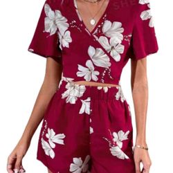 New women’s 2 piece set size small