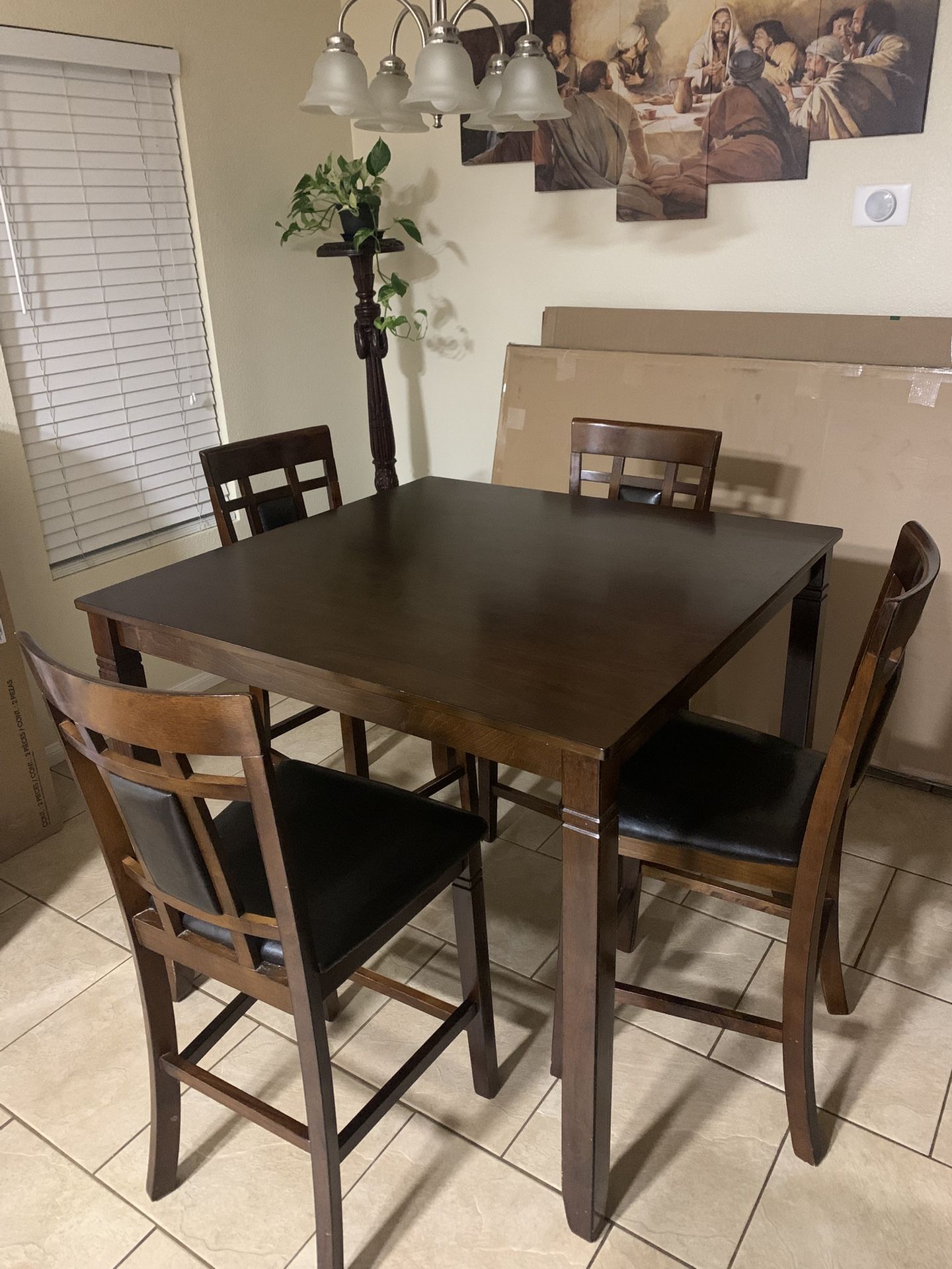 Dinning Table