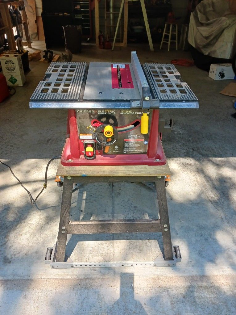 Near New Electric Table Saw with Stand