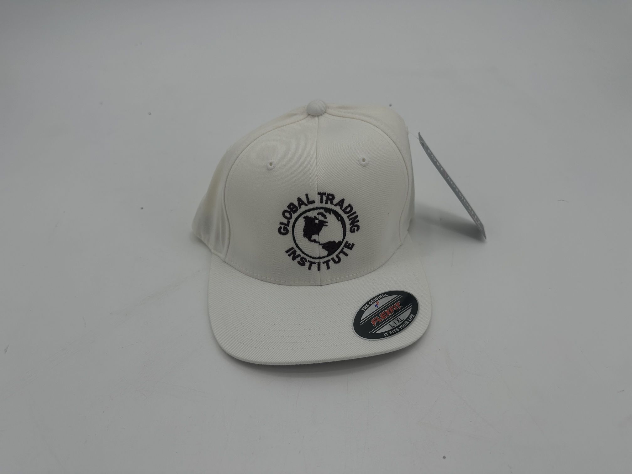 White baseball cap (66 pieces L/XL) FLEXFIT «Global Trading Institute» 