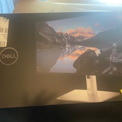 Dell Ultra Sharp 24 USB-C Hub Monitor