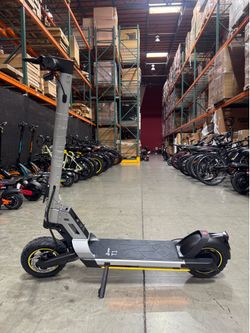 Electric scooter