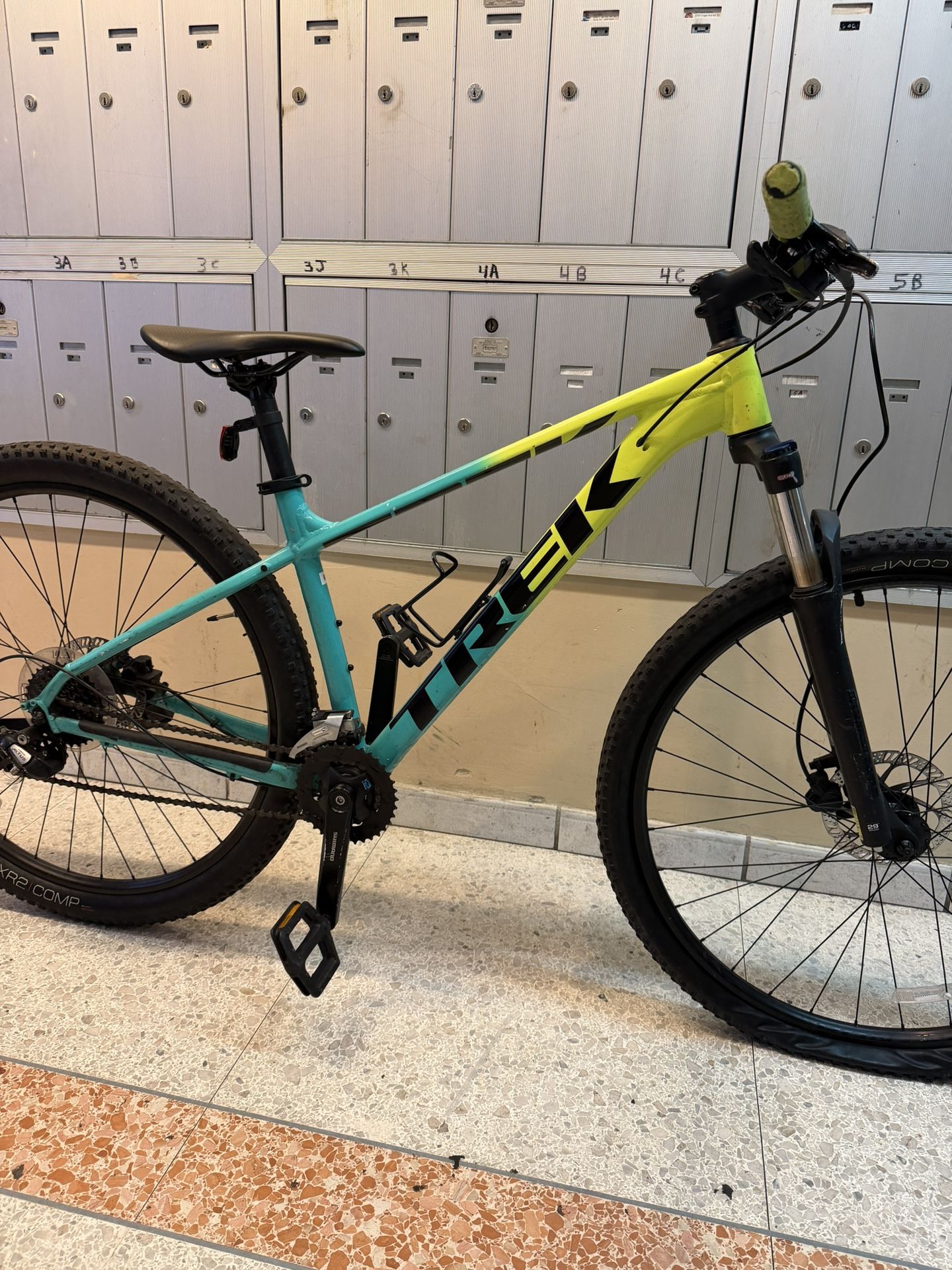TREK MARLIN 5 (29er)…
