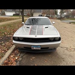 2011 Dodge Challenger SE