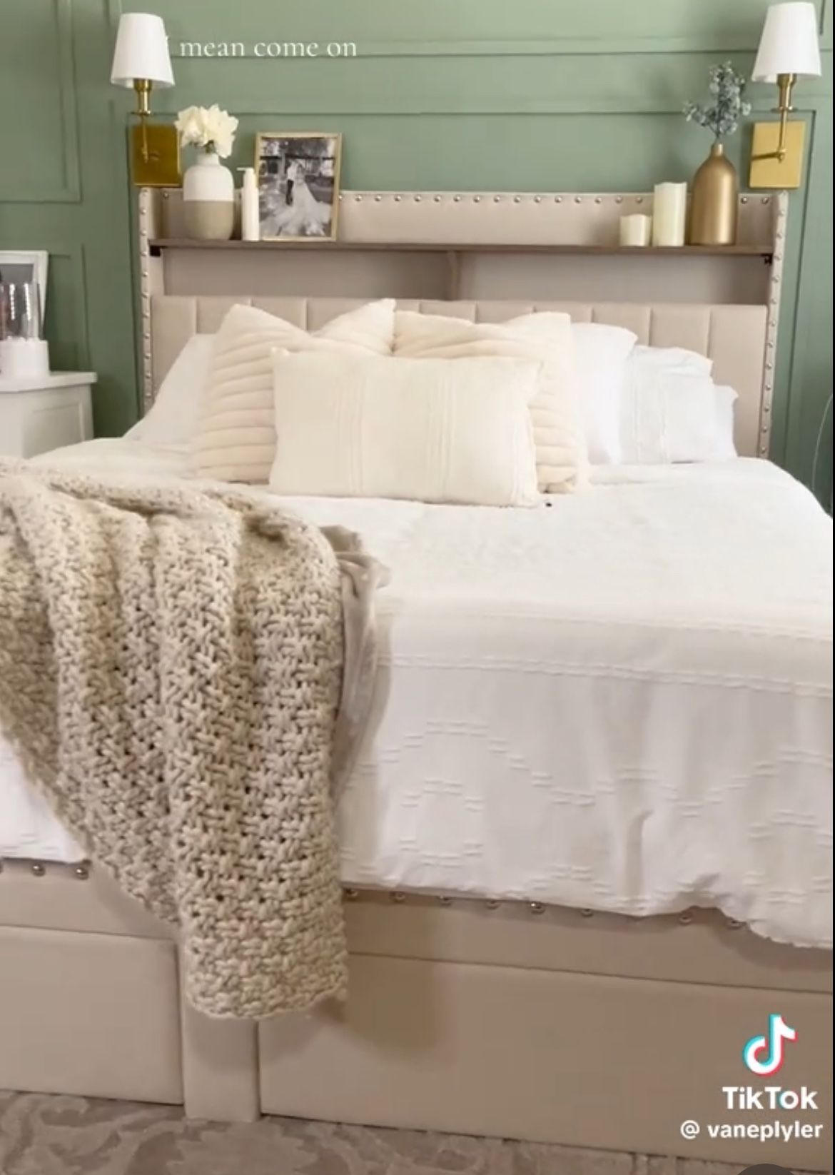 Raybee Bed Frame