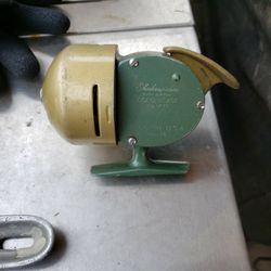 $10 - Vintage Shakespeare Wondercast No. 1771