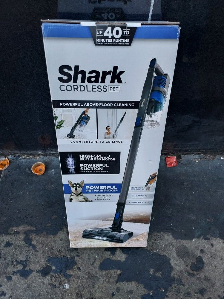 BRAND NEW NEVER OPEN SHARK CORDLESS PET PRO