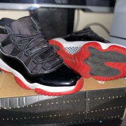Jordan 11 Playoffs Bred Sz 9.5