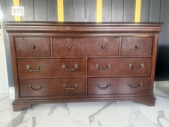 Solid wood dresser