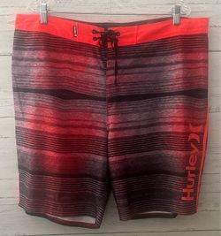 Hurley Phantom Board Shorts Men's Size 38 Red Blk  Gray Stripe Swim Surf Beach