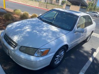 2000 Toyota Camry