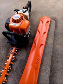 STIHL HS 82T COMMERCIAL HEDGE TRIMMER