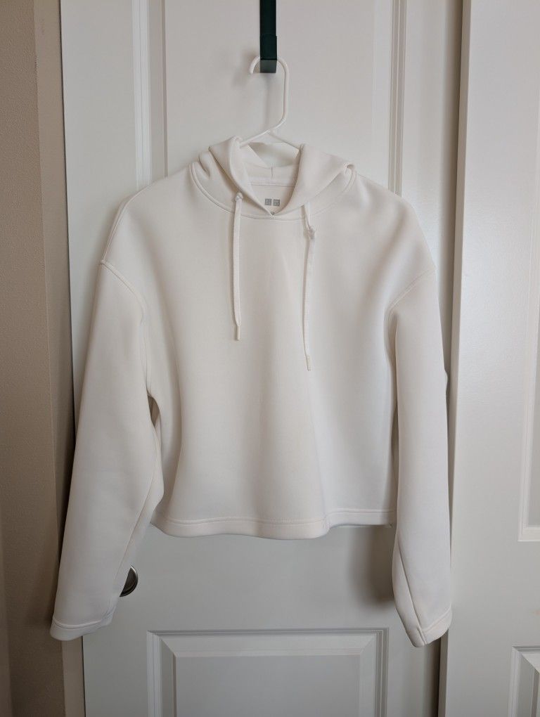 Uniqlo Women's Cream Hoodie - Size XS