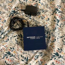 NETGEAR ProSafe (FS105) 5 Port Fast Ethernet Network Switch V.2 Auto Switching