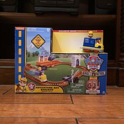 Paw Patrol Adventure Bay Railroad 
