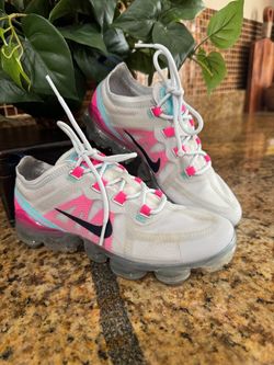 Nike Vapormax size 6