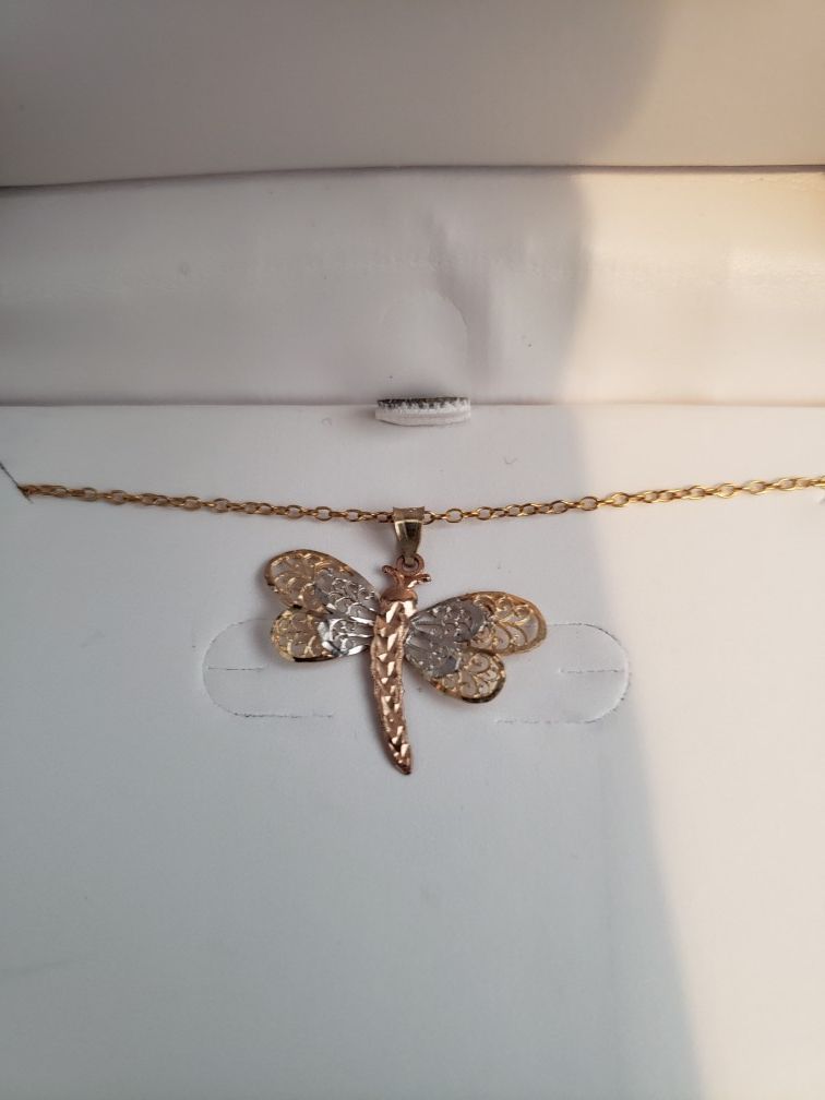 Brand new 10k dragonfly necklace