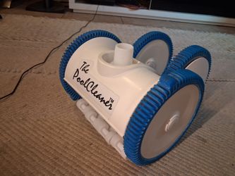 The Pool Cleaner" pool Vac + 6 hoses $250 retails  $529