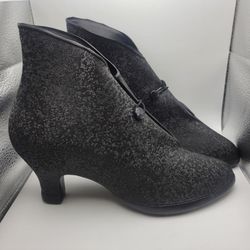 Women's US Rubber Sparkly Black 2" Heeled Rubber Boots Sz 10
