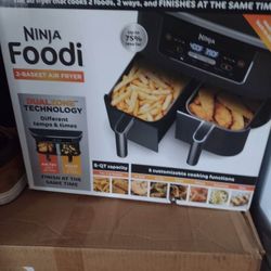 Air Fryer And Window Air conditioner 