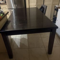 Dining Room Table With 4 Chairs 