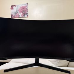 Curved Gaming Monitor