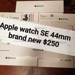 Apple Watch SE 44mm Brand new 