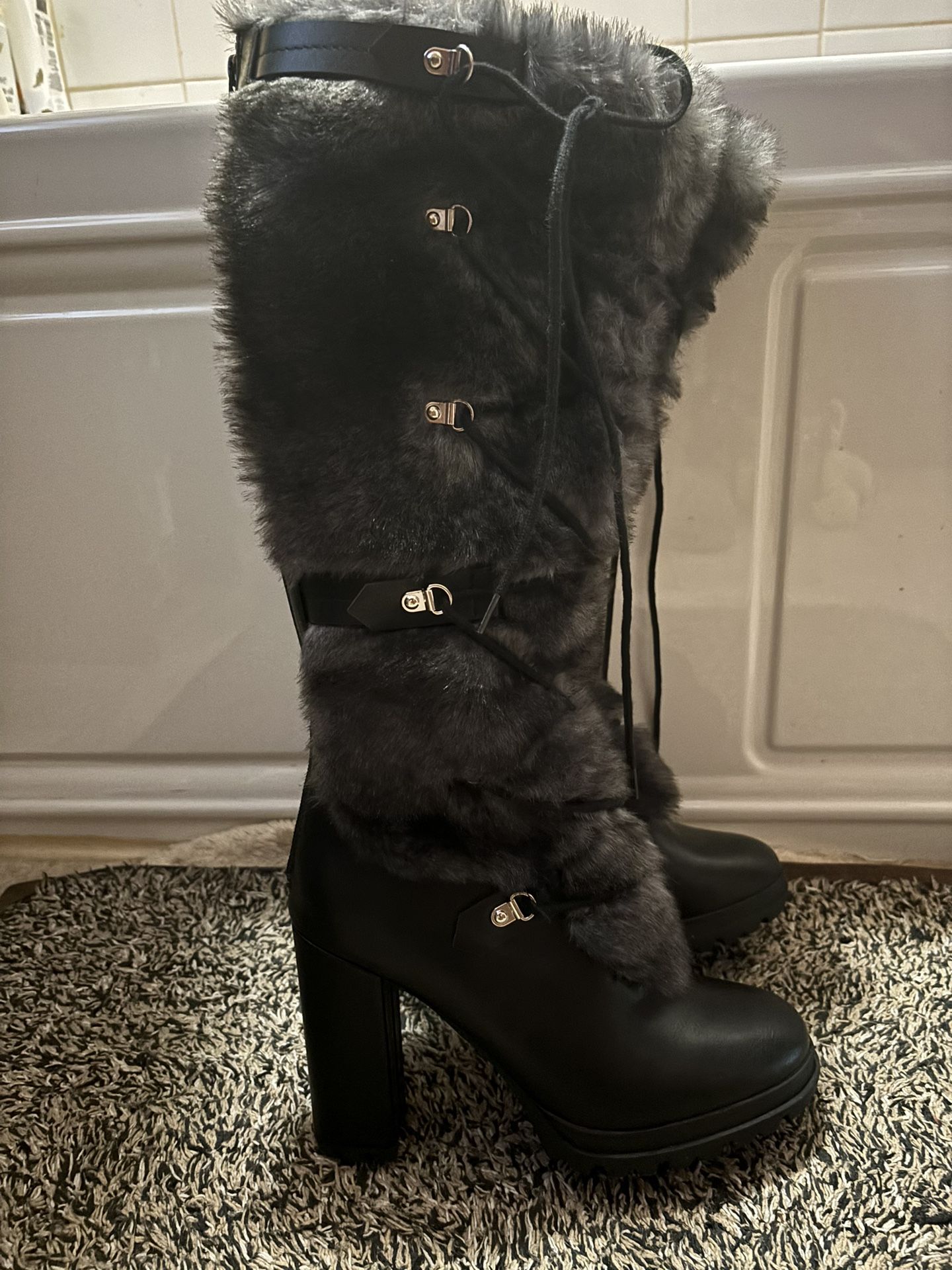 Women’s Fur Boots