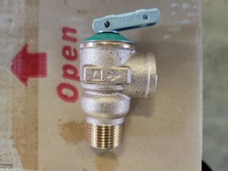 Cash Acme 3/4" Automatic Reseating Pressure  Temp Relief Valve