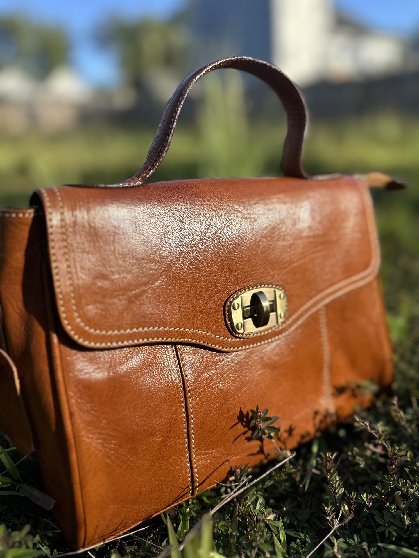 Elegant Leather Hand Bag/ Gift Get Her/ Women Purse/ Handmade Genuine Leather Shoulder bag/ Cross-body Purse/ Hand Carry