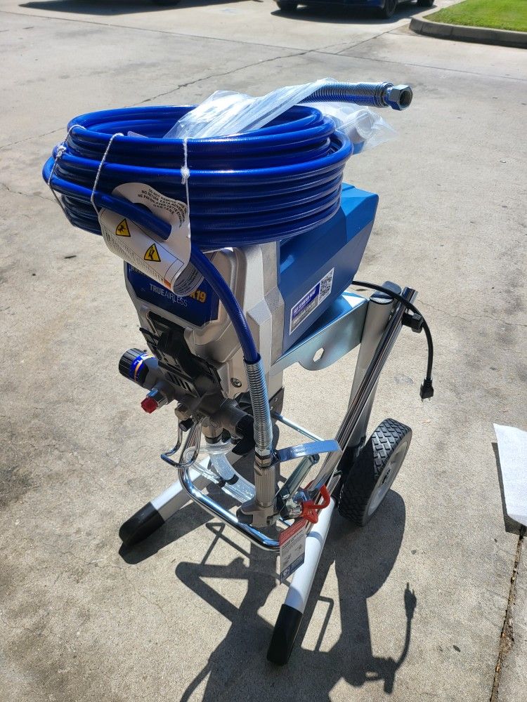 GRACO CORDED MAGNUM PROX19 PAINT SPRAYER NEW