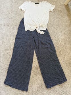 Woman’s/juniors Blue /White outfit
