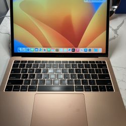 MacBook Air Brand New 🔥 2019