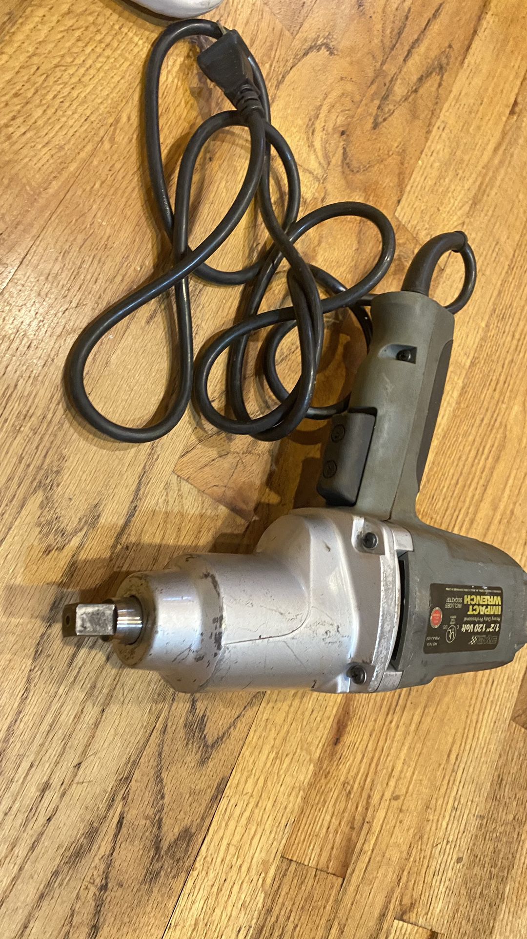 1/2 120volt Electric Impact Wrench 