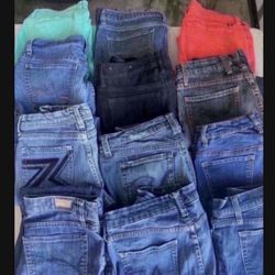 Pants for women diferente sizes   Sizes  Maternity S 2,4,6,27,28.   $ 10 Each