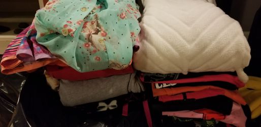 Girls/teen clothing lot