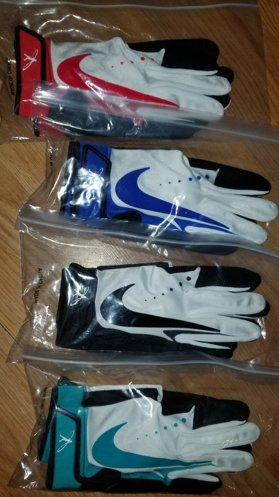 Brand New Nike Baseball Batting gloves Sizes Youth Large Assorted colors, You Pick