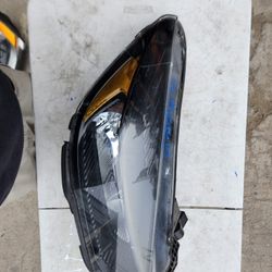 Ford Escape Right Headlight Oem
