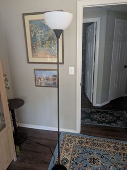 Floor lamp